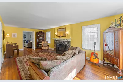 90 Toilsome Hill Road, Fairfield, CT 06825 - Photo 3