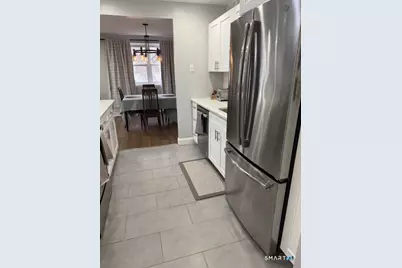 887 Farmington Avenue #2I, West Hartford, CT 06119 - Photo 3