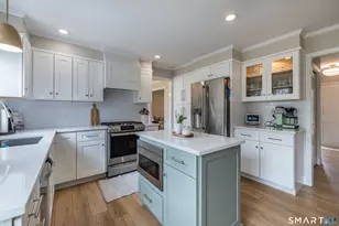 27 Partridge Dr, Seymour, CT 06483 - Photo 9