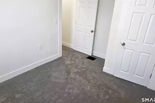 14 Meadow St, Ansonia, CT 06401 - Photo 15