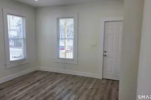 14 Meadow St, Ansonia, CT 06401 - Photo 9