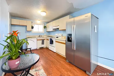 65 Russo Avenue #I4, East Haven, CT 06513 - Photo 5