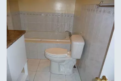 1 Eastview Street #FRONT, Hartford, CT 06114 - Photo 11