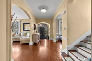 65 Brooklawn Pl, Bridgeport, CT 06604 - Photo 3