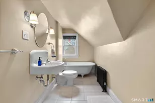 65 Brooklawn Pl, Bridgeport, CT 06604 - Photo 33