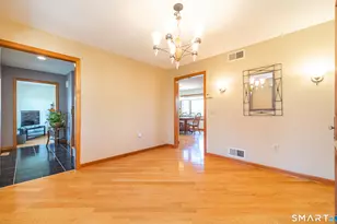 67 Wildwood Ln, Middletown, CT 06457 - Photo 17