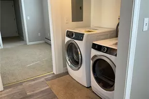 61 S Main St, Middletown, CT 06457 - Photo 7