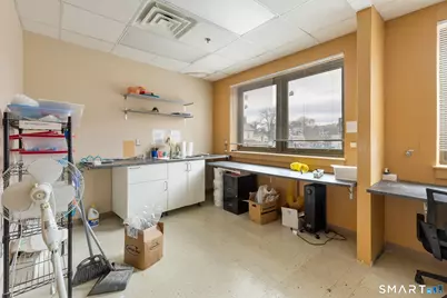 454 Park Street, Hartford, CT 06106 - Photo 13