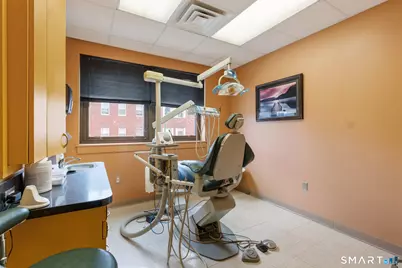 454 Park Street, Hartford, CT 06106 - Photo 17