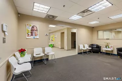 454 Park Street, Hartford, CT 06106 - Photo 3