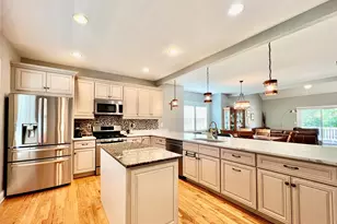 65 Oak Mdw Ln, Torrington, CT 06790 - Photo 5