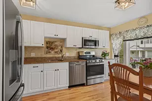 180 Turn of River Rd, Stamford, CT 06905 - Photo 11