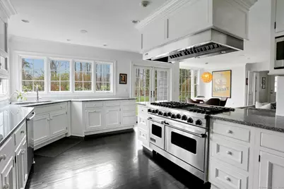 75 Hanson Road, Darien, CT 06820 - Photo 11