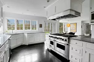 75 Hanson Rd, Darien, CT 06820 - Photo 11
