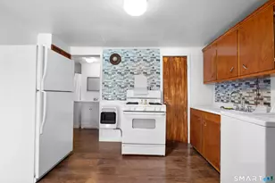 48 Anderson St, Naugatuck, CT 06770 - Photo 3