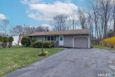 14 Ridgefield Road, Wallingford, CT 06492 - Photo 3