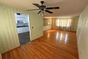 321 Knob Hill Rd, Meriden, CT 06451 - Photo 5
