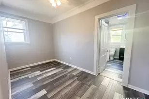 179 Montauk Ave, New London, CT 06320 - Photo 7