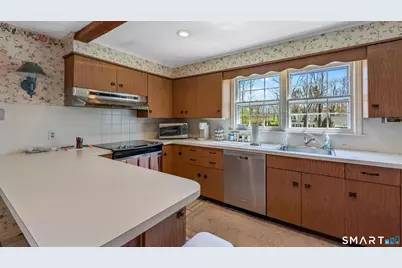 174 Southwest Road, Waterbury, CT 06708 - Photo 7