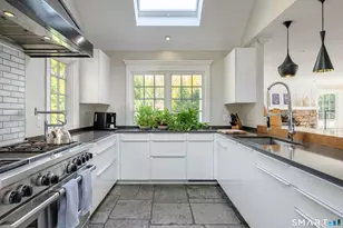 366 Hollow Tree Ridge Rd, Darien, CT 06820 - Photo 13