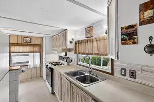 23 Linden Ave N, Westbrook, CT 06498 - Photo 3