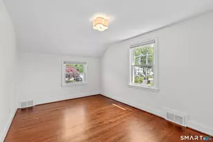 135 Edgemont Ave, West Hartford, CT 06110 - Photo 29