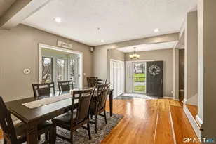 21 Weymouth Rd, Enfield, CT 06082 - Photo 9