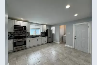 557 Colorado Avenue #Second Floor, Bridgeport, CT 06605 - Photo 11