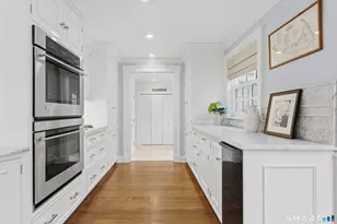 19 Blueberry Ln, Darien, CT 06820 - Photo 15