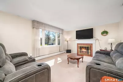 43 Edward Street, Wethersfield, CT 06109 - Photo 3