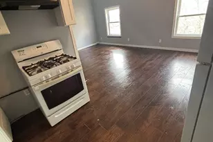 75 High St, Waterbury, CT 06704 - Photo 1