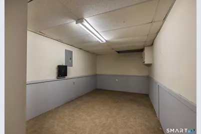 126 Emmett Avenue, Derby, CT 06418 - Photo 27