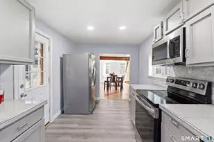 226 Pumpkin Hill Rd, Groton, CT 06355 - Photo 11