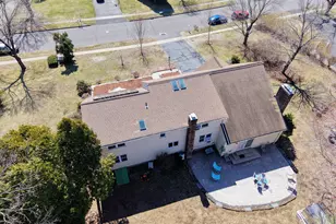 25 Hampshire Dr, Glastonbury, CT 06033 - Photo 5