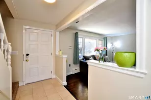 25 Hampshire Dr, Glastonbury, CT 06033 - Photo 9