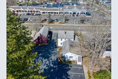 1054 Boston Post Road, Guilford, CT 06437 - Photo 3