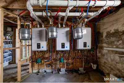 429 Burnside Avenue, East Hartford, CT 06108 - Photo 31