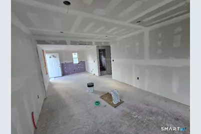 429 Burnside Avenue, East Hartford, CT 06108 - Photo 19