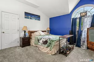 11 Circle Dr, Stratford, CT 06614 - Photo 13