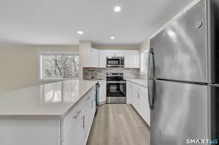 113 Park Ave, Danbury, CT 06810 - Photo 7