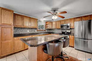 2391 Stanley St, New Britain, CT 06053 - Photo 7