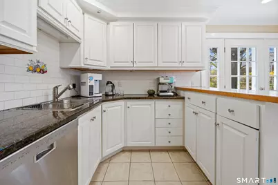 245 Sunnyridge Avenue #1, Fairfield, CT 06824 - Photo 7