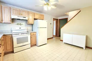 7 Stephens Ct, Clinton, CT 06413 - Photo 9