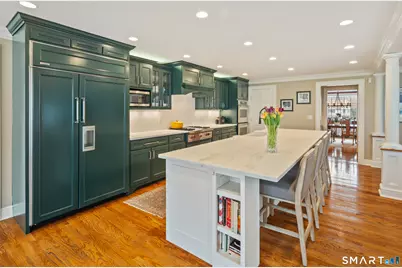 35 Danvers Lane, New Canaan, CT 06840 - Photo 11