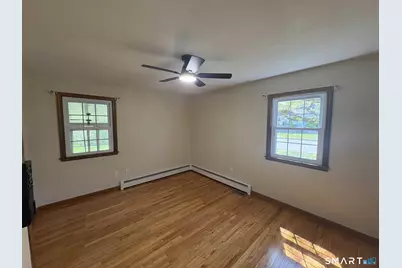 16 Raymond Road, Woodbridge, CT 06525 - Photo 3