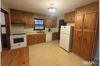 16 Raymond Road, Woodbridge, CT 06525 - Photo 11