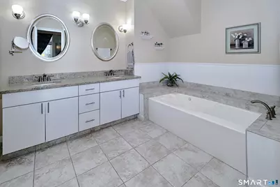 415 Pitkin Hollow #415, Trumbull, CT 06611 - Photo 17