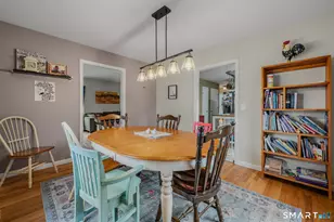 32 Greenbriar Ln, Newtown, CT 06470 - Photo 9