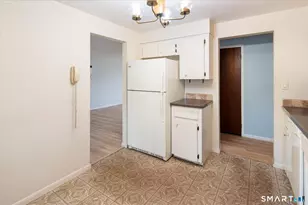 37 Elaine Dr, Stamford, CT 06902 - Photo 7