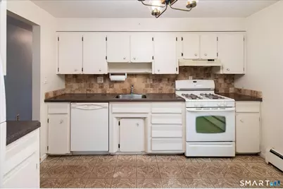 37 Elaine Drive, Stamford, CT 06902 - Photo 5